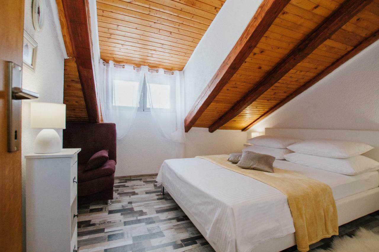 Apartment Toma Трогир Экстерьер фото