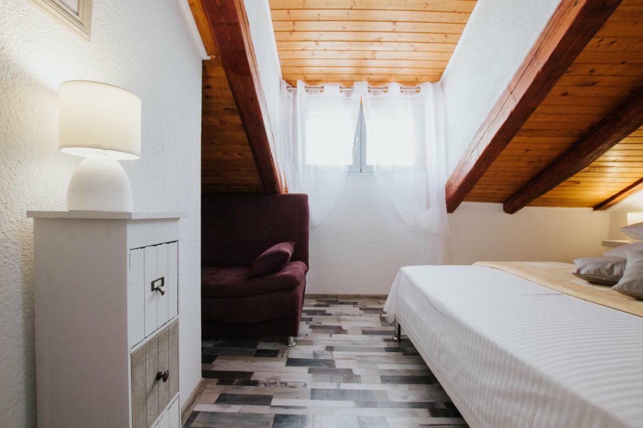 Apartment Toma Трогир Экстерьер фото